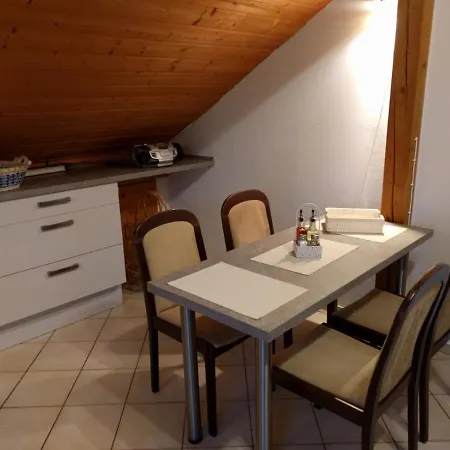 Komfortabel Wohnen Am Waldrand Von Pitzling Apartment *