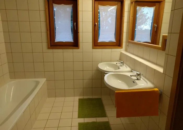 Komfortabel Wohnen Am Waldrand Von Pitzling *