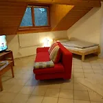 Komfortabel Wohnen Am Waldrand Von Pitzling דירה