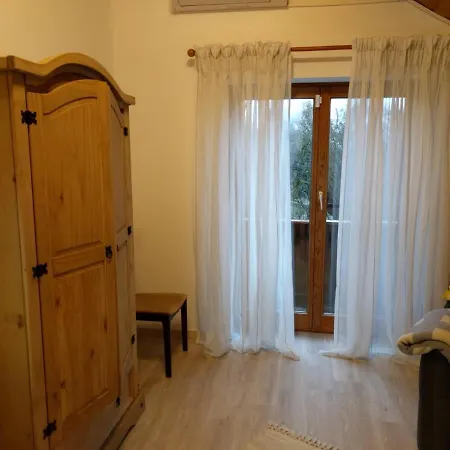 Appartamento Komfortabel Wohnen Am Waldrand Von Pitzling *