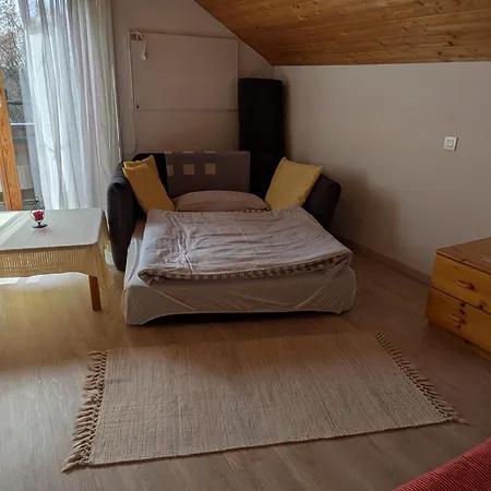 Appartamento Komfortabel Wohnen Am Waldrand Von Pitzling