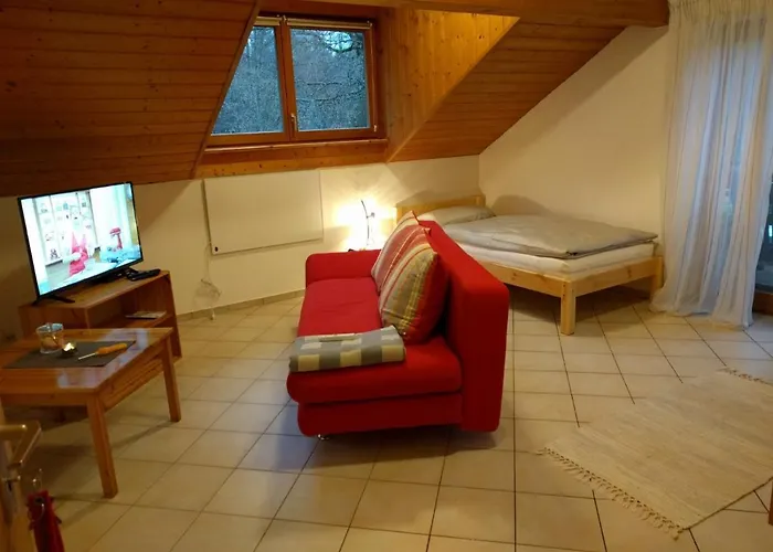 Komfortabel Wohnen Am Waldrand Von Pitzling Apartamento