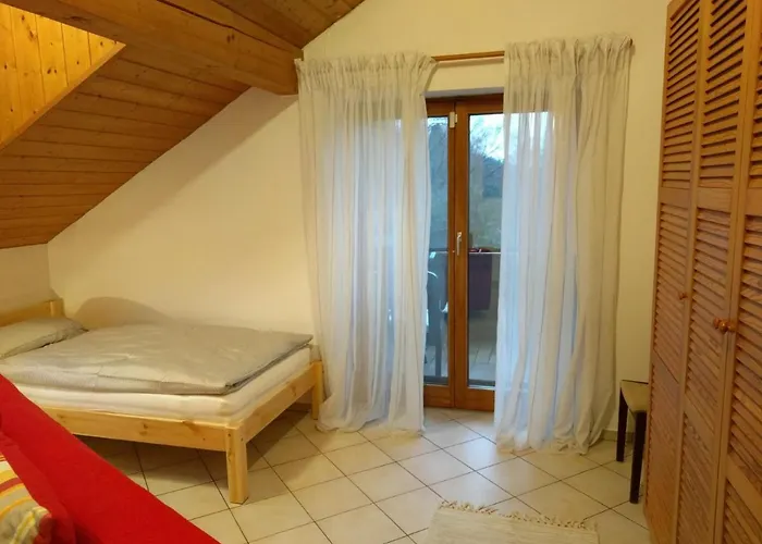 Komfortabel Wohnen Am Waldrand Von Pitzling